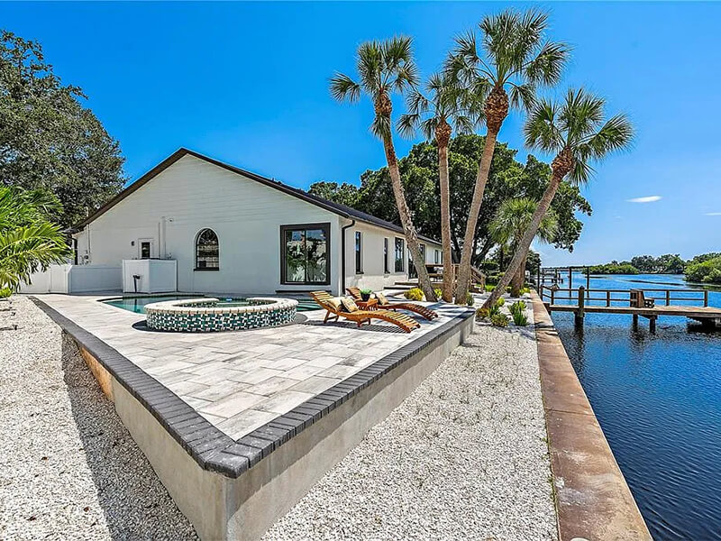 St. Petersburg, FL - Waterfront Fix & Flip